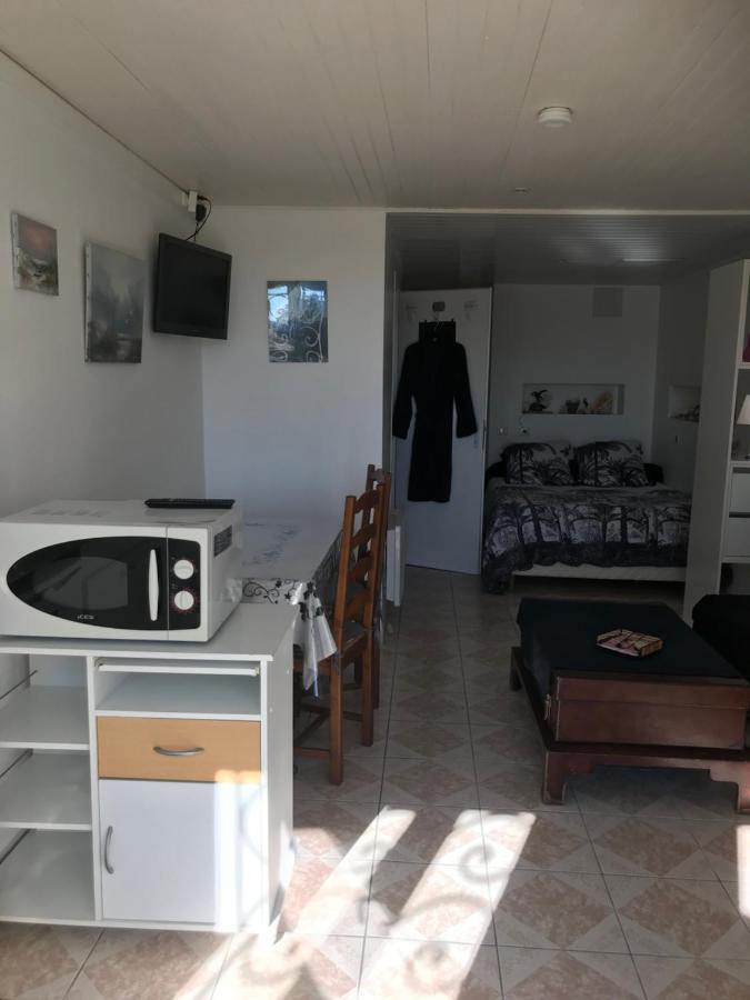 Charmant Studio meublé Montignac-Charente Esterno foto