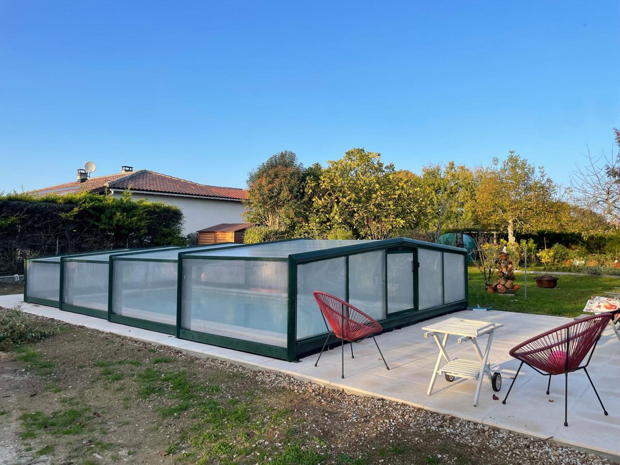 Charmant Studio meublé Montignac-Charente Esterno foto